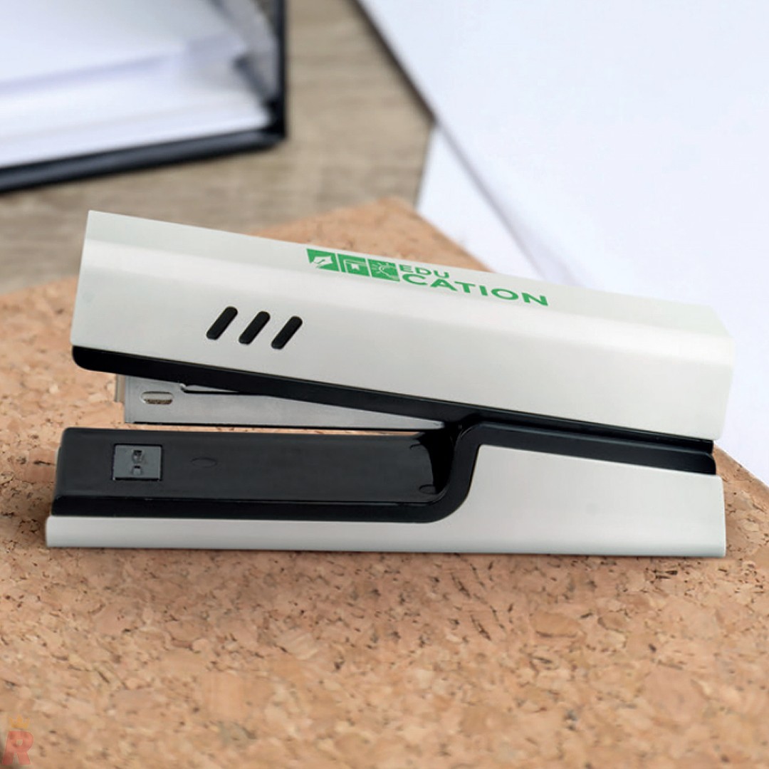 Grapadora KARTEX Blanco - Ref. 10666 Cifra