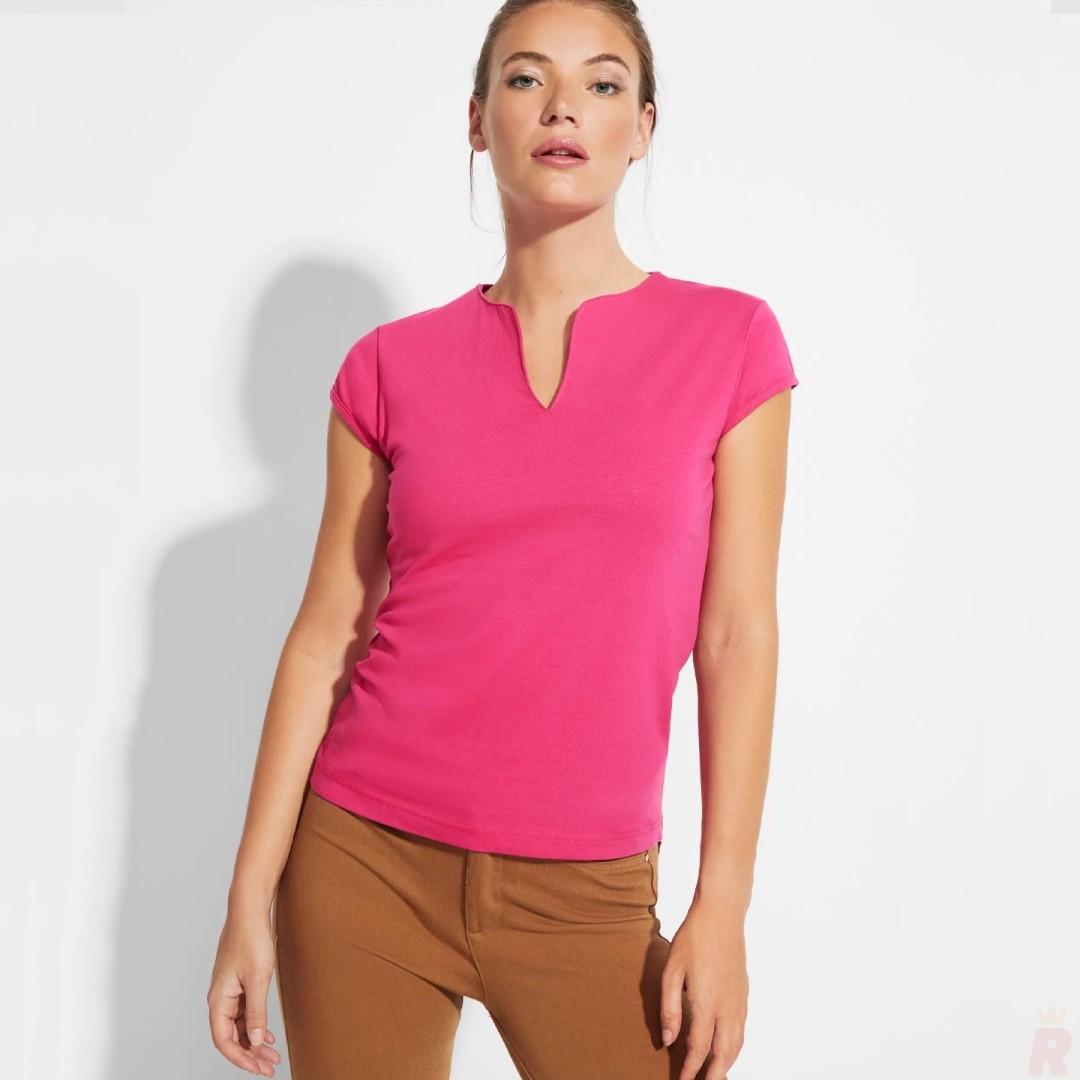 Camiseta Básica Entallada Abertura V Mujer BELICE