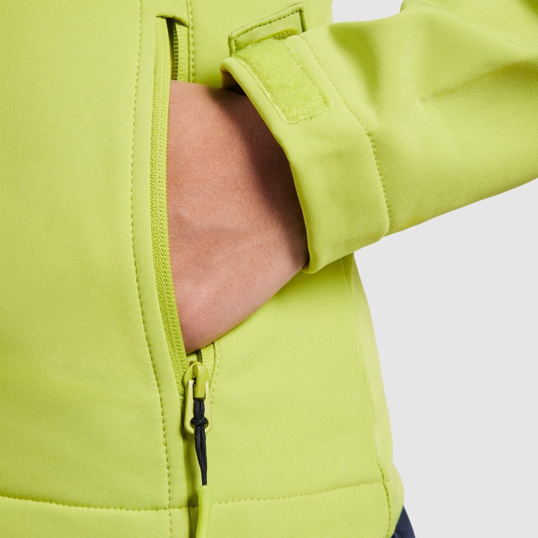 Chaqueta Entallada Softshell Forro Polar Mujer...