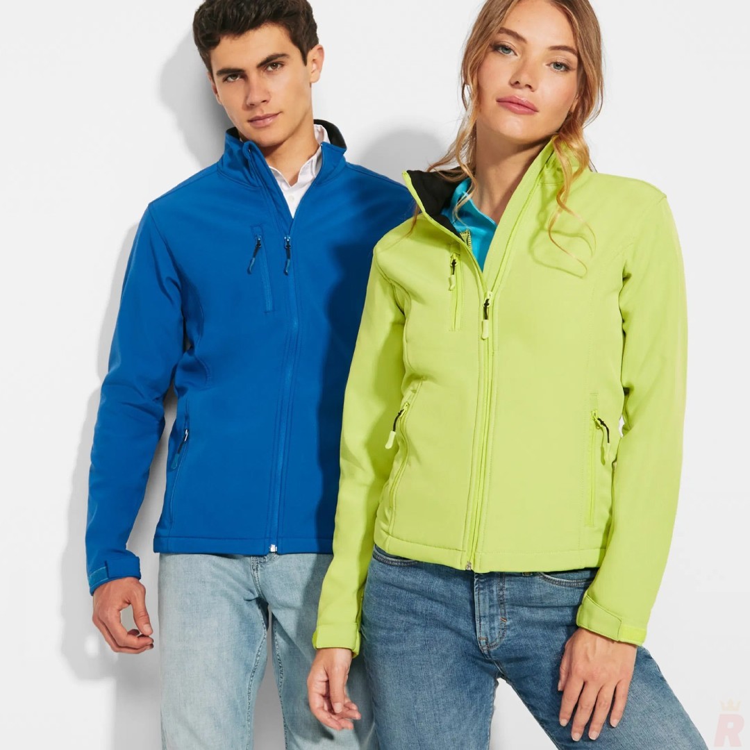Chaqueta Entallada Softshell Forro Polar Mujer...