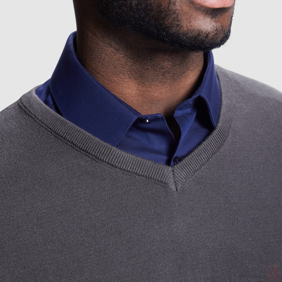 Jersey Cuello Pico Hombre Punto Fino HILUX