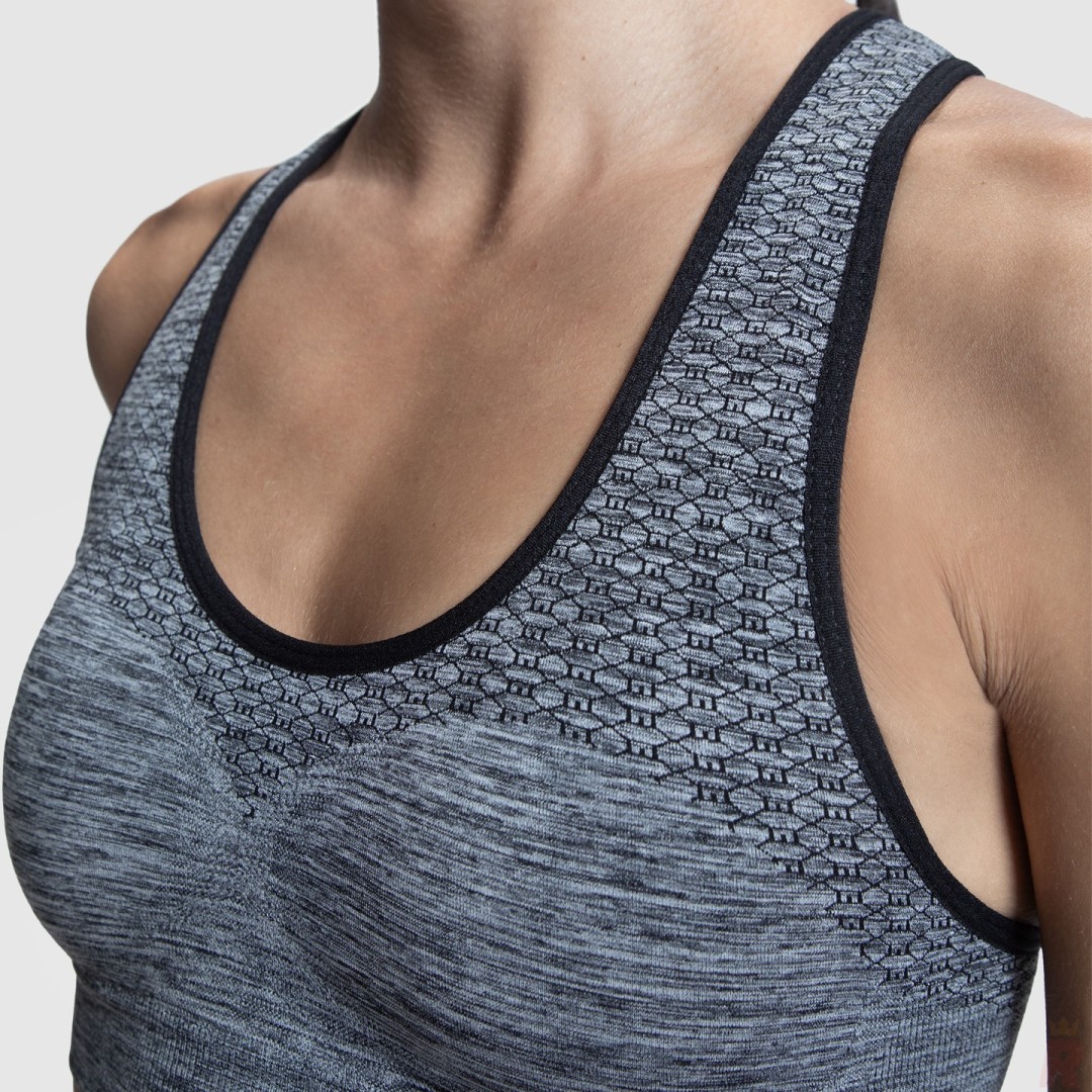 Top Técnico Multi-Deporte Mujer SAKHIR